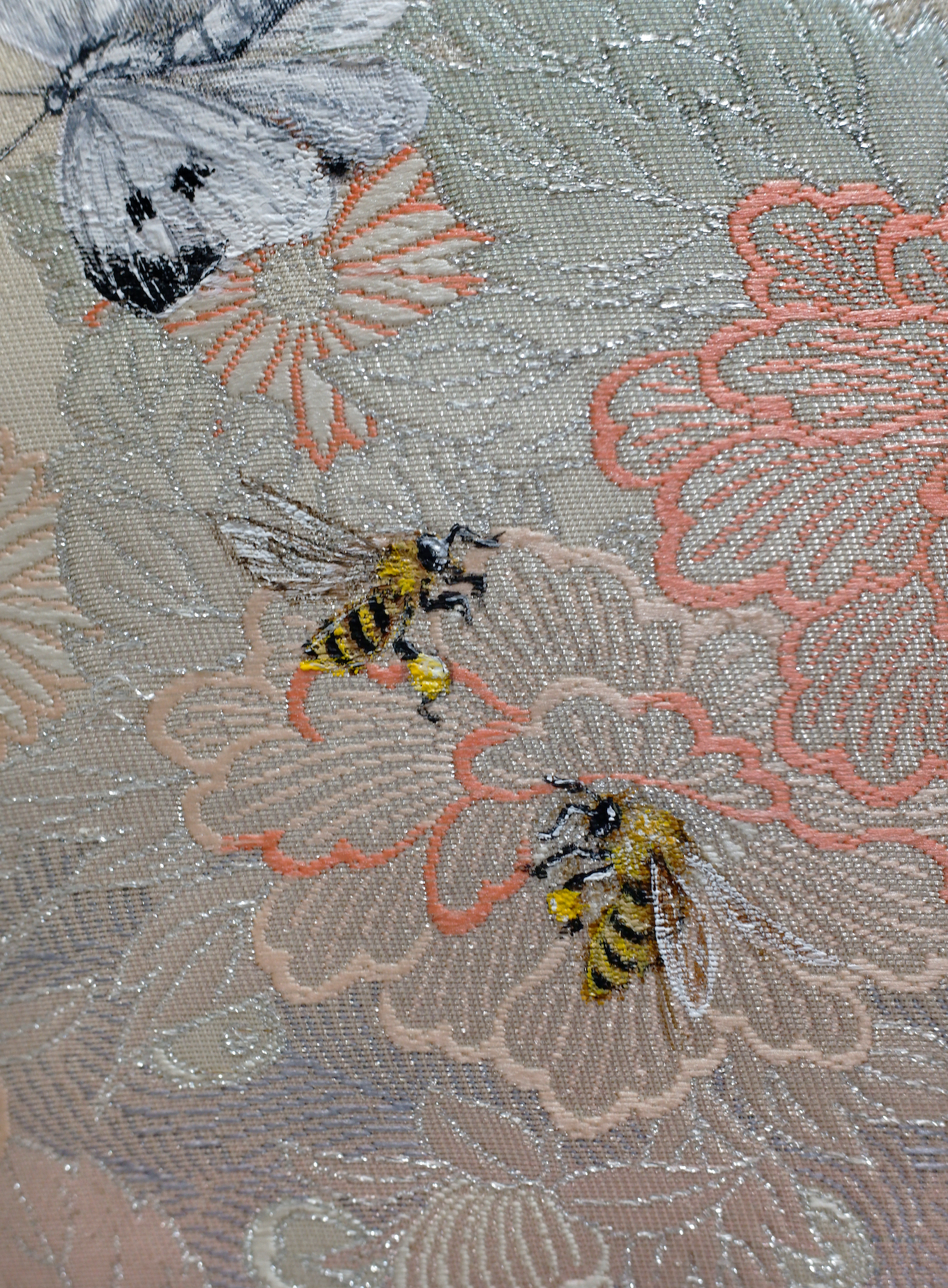 honey bee,　ミツバチ
