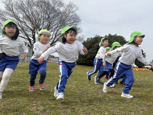 「だ～るまさんがころんだ！！」
