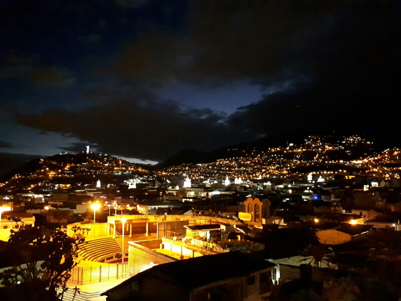 Quito bei Nacht
