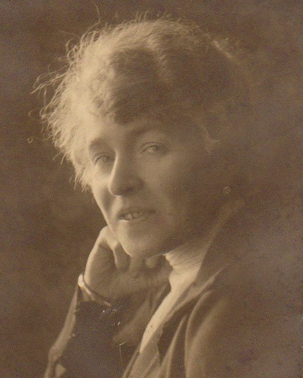 Mama in 1927