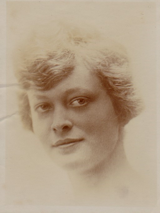 Julie in 1917