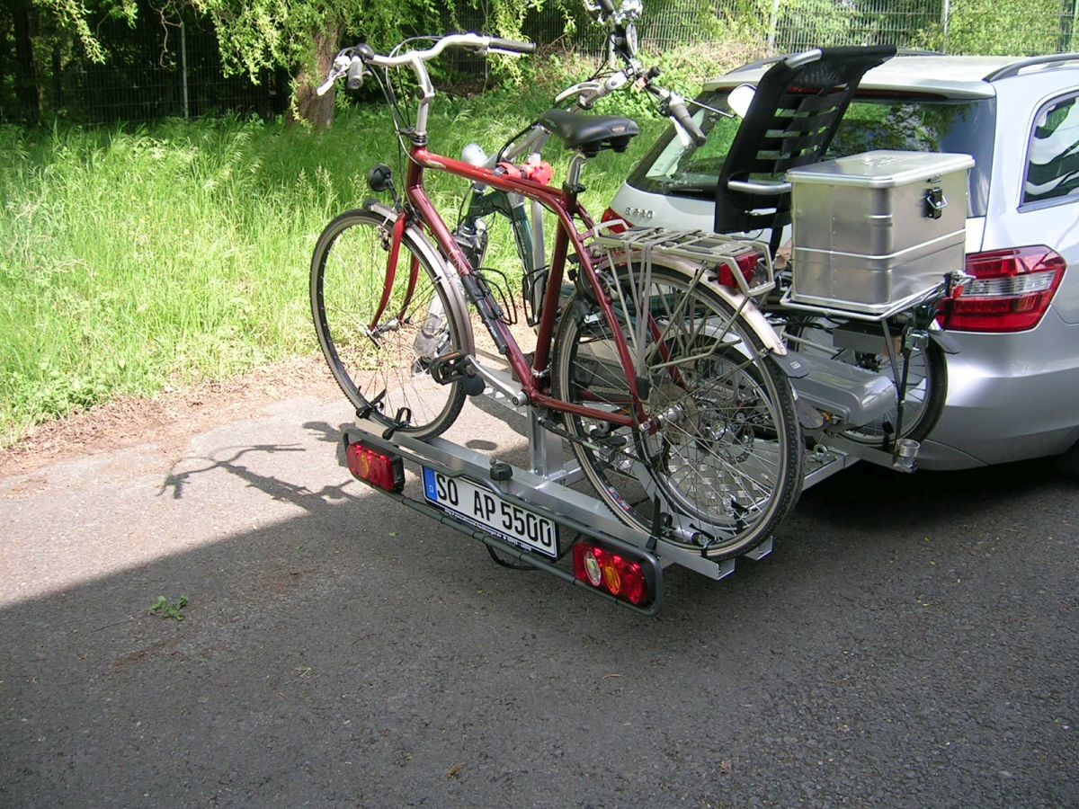 Ideale Transportmöglichkeit Dreirad Heckträger fürs Auto