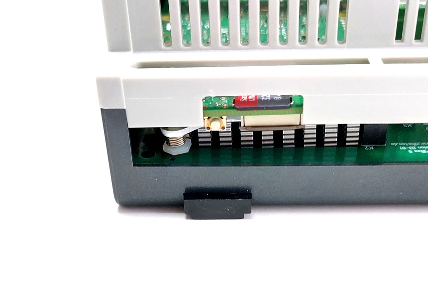 RasPiBox V3 - Opening for SD card and reset button