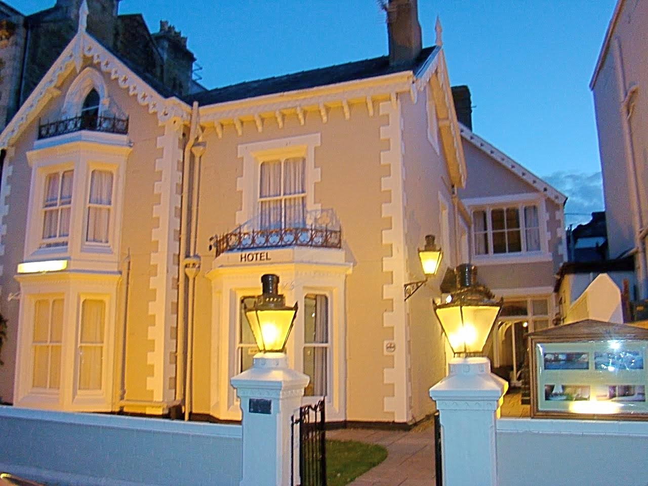 Bay Court Bed Breakfast in the heart of Llandudno