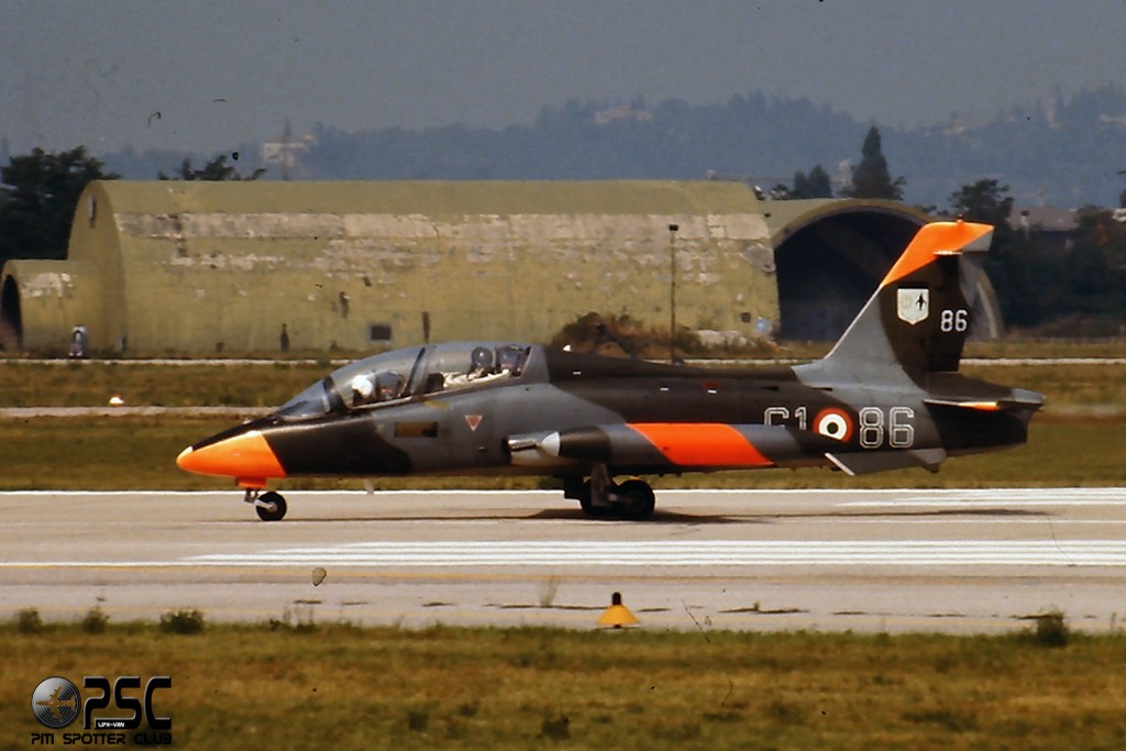 MM54451  61-86   MB339A  6610/017/AA013 @ Aeroporto di Verona   © Piti Spotter Club Verona