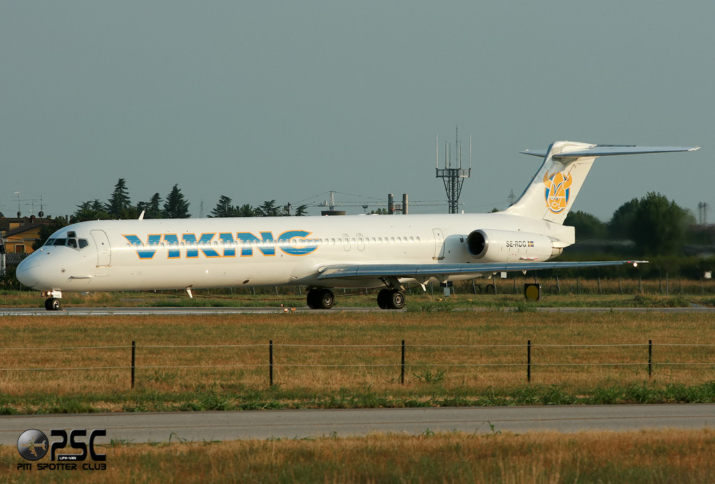 SE-RDG MD-83 49856/1675 Viking Airlines @ Aeroporto di Verona © Piti Spotter Club Verona