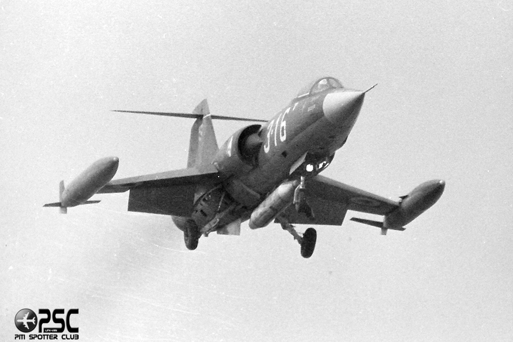 Gli F-104 del Terzo Stormo: 3-16 -  @ Aeroporto di Verona   © Piti Spotter Club Verona