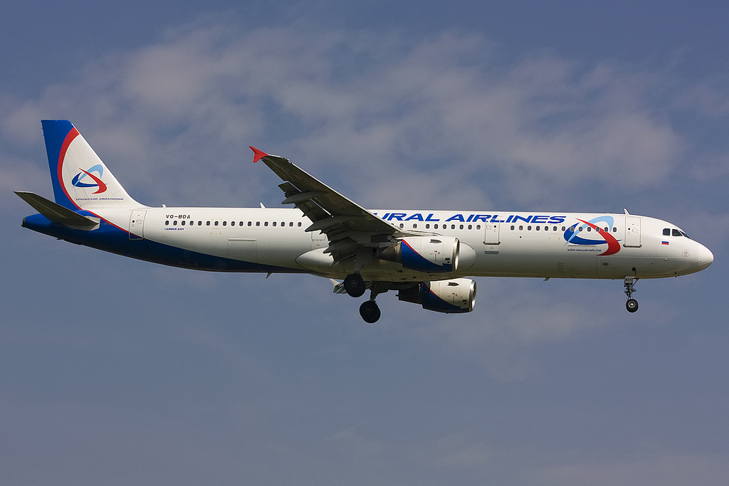 VQ-BDA A321-211 1012 Ural Airlines @ Treviso Airport 12.05.2012 © Piti Spotter Club Verona