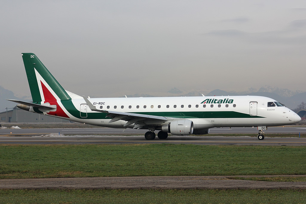 Embraer 170/175 - MSN 333 - EI-RDC @ Aeroporto di Verona © Piti Spotter Club Verona