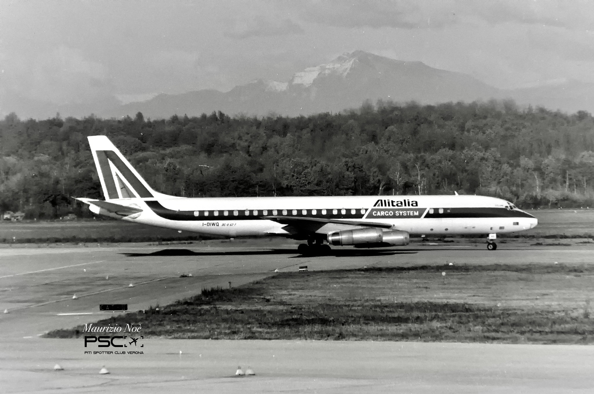 I-DIWQ Douglas DC-8-62CF-H 45961 361 JT3D-3B s3  Alitalia 1968 © collezione Maurizio Noè p.g.c. - Piti Spotter Club Verona 