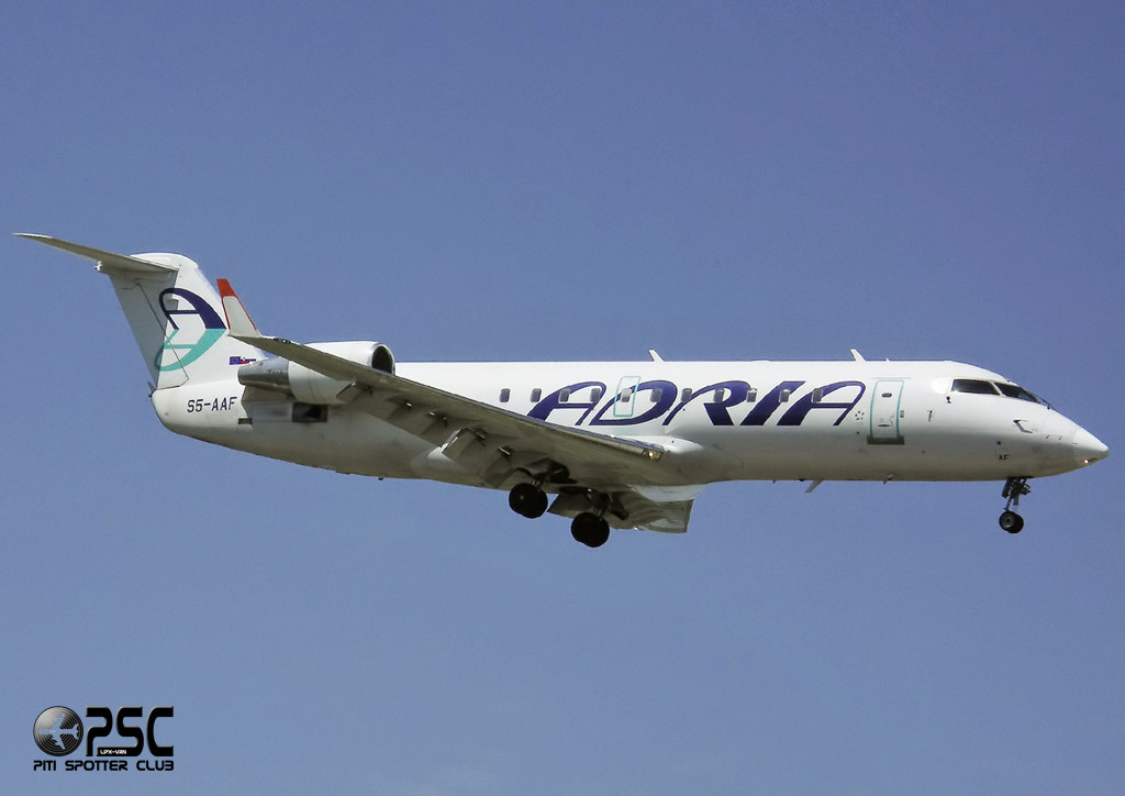 S5-AAF CRJ200LR 7272 Adria Airways