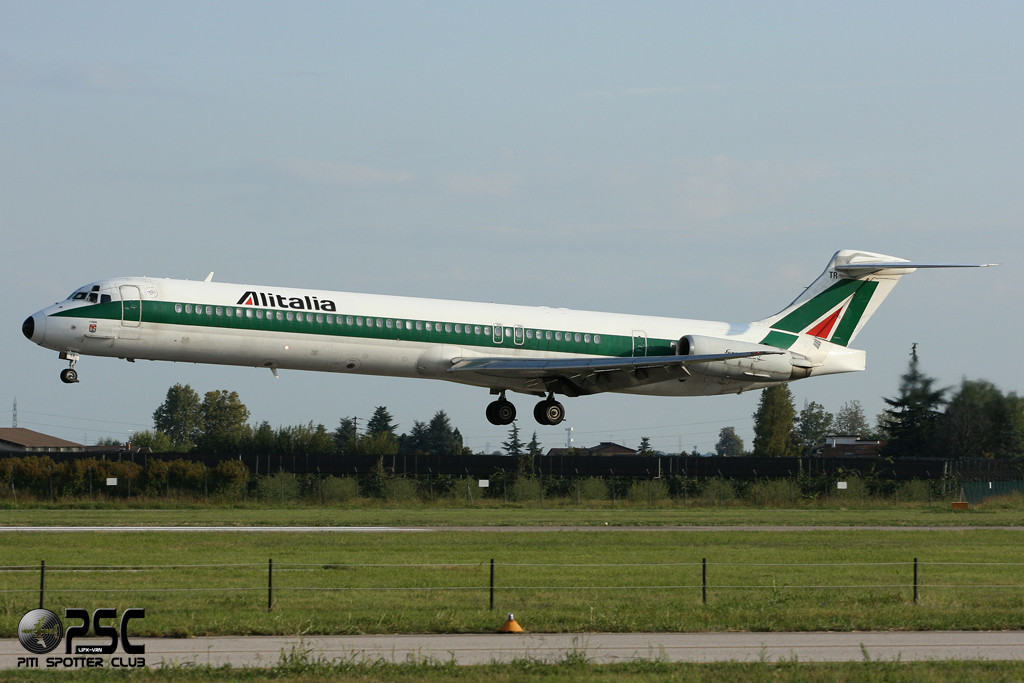 McDonnell Douglas MD-80/90 - MSN 53234 - I-DATR @ Aeroporto di Verona © Piti Spotter Club Verona
