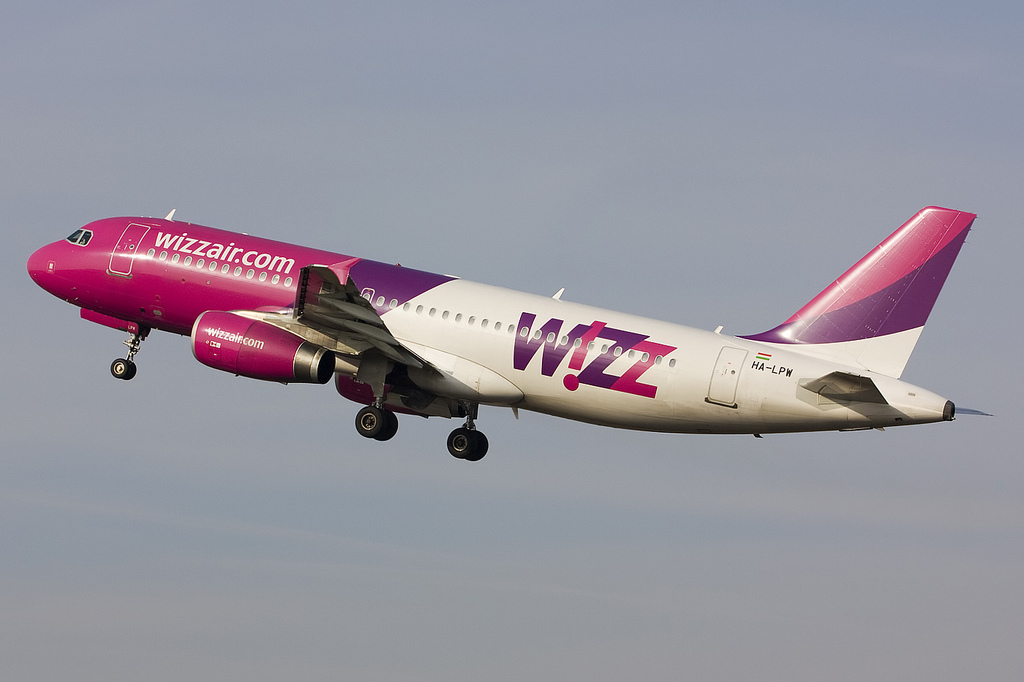 HA-LPW A320-232 3947 Wizz Air @ Treviso Airport 29.01.2012 © Piti Spotter Club Verona