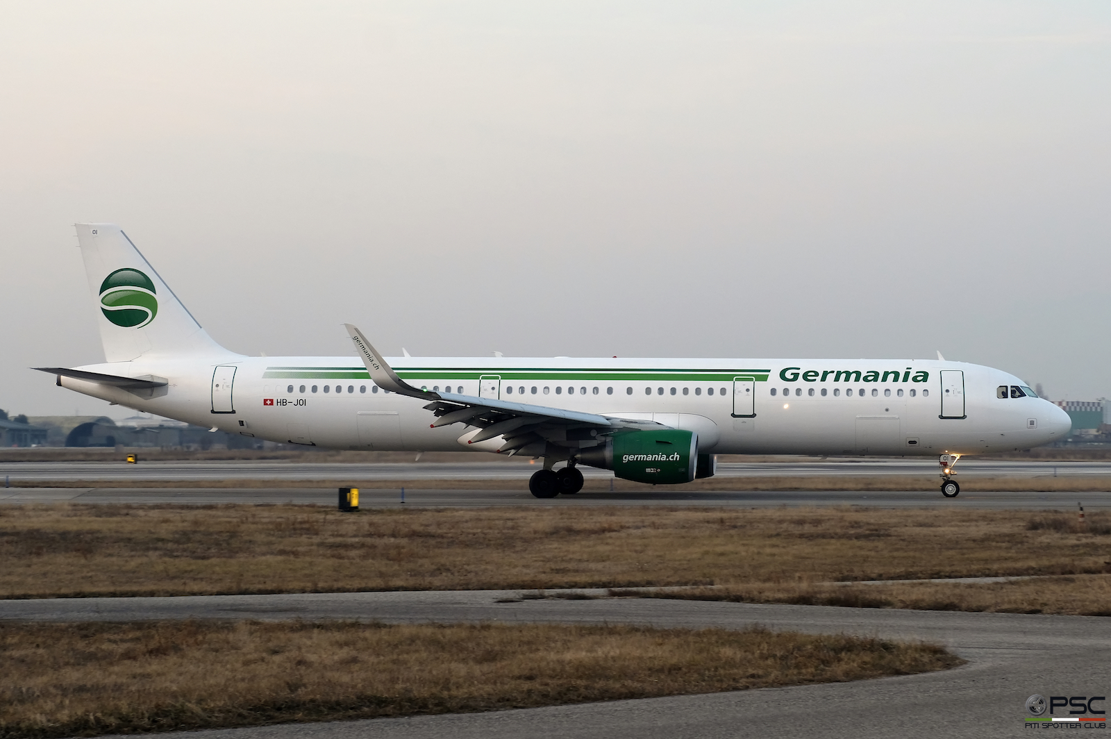 HB-JOI A321-211 5843 Germania Flug @ Aeroporto di Verona - 28.01.2017  © Piti Spotter Club Verona