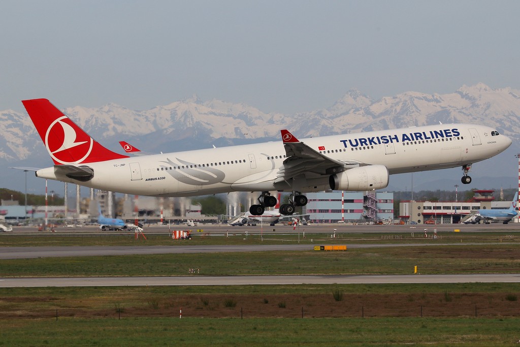 TC-JNP A330-343E 1307 Turkish Airlines - THY Türk Hava Yollari @ Milano Malpensa Airport 14.04.2015 © Piti Spotter Club Verona