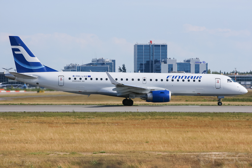 OH-LKK ERJ190LR 19000127 Finnair @ Helsinki Airport 2008 © Piti Spotter Club Verona