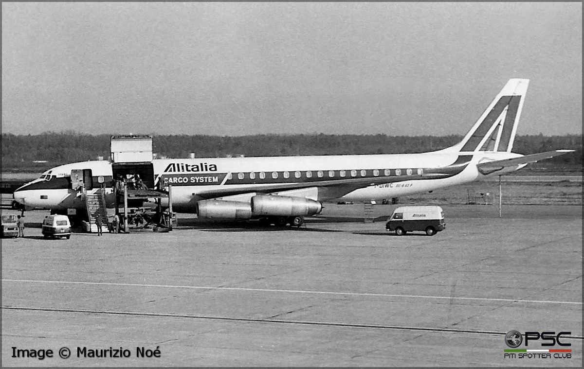 I-DIWC Douglas DC-8-62 45960 347 JT3D-7 s3  Alitalia 1968 © collezione Maurizio Noè p.g.c. - Piti Spotter Club Verona