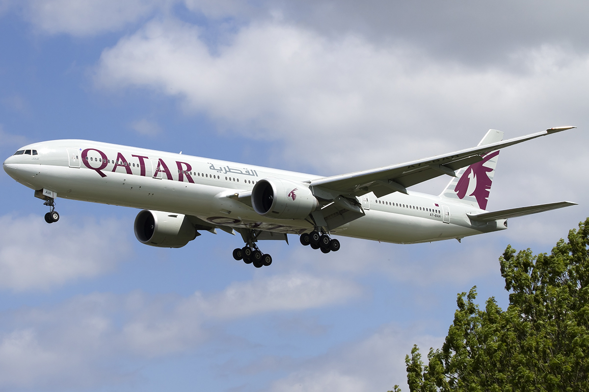A7-BAH B777-3DZER 37662/849 Qatar Airways @ London Heathrow Airport 13.05.2015  © Piti Spotter Club Verona