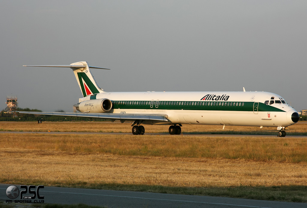 McDonnell Douglas MD-80/90 - MSN 53059 -  I-DACY @ Aeroporto di Verona © Piti Spotter Club Verona