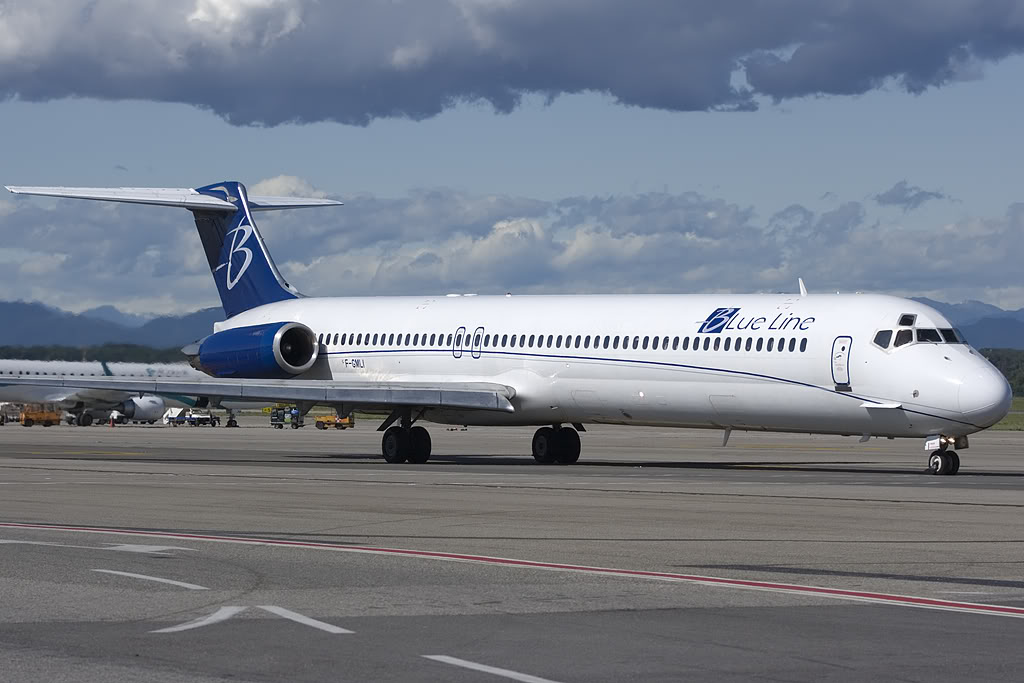 F-GMLI MD-83 53014/1740 Blue Line @ Milano Malpensa Airport 07.2009 © Piti Spotter Club Verona
