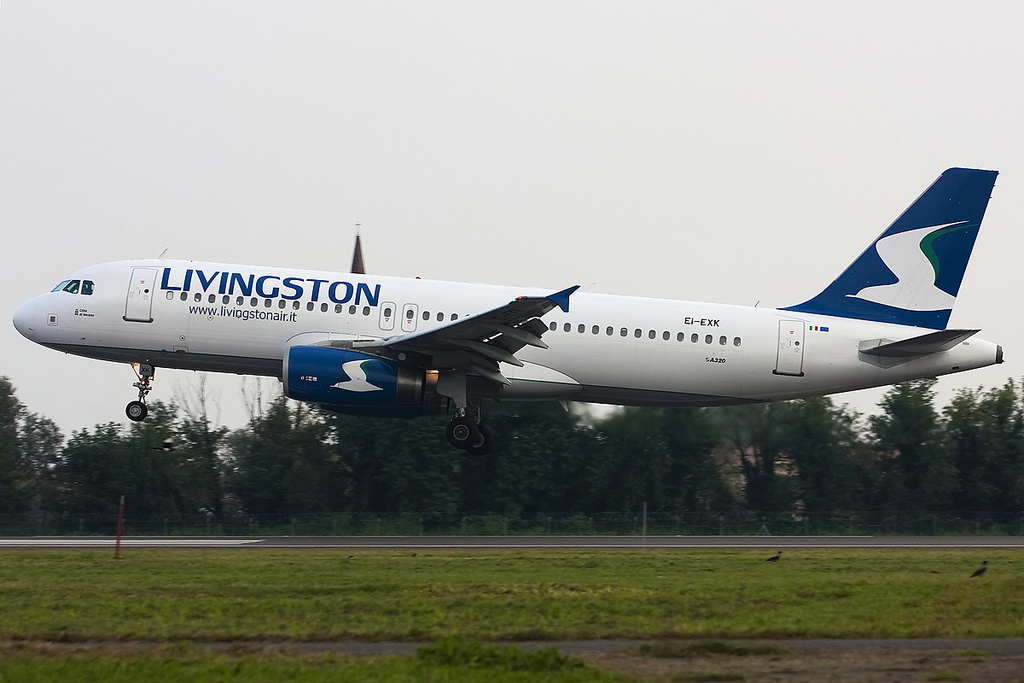 EI-EXK A320-232 2502 Livingston @ Treviso Airport 05.10.2012 © Piti Spotter Club Verona