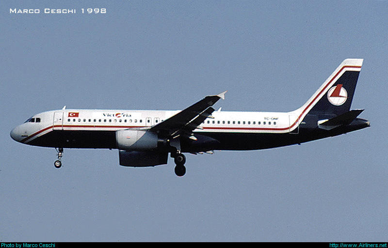 TC-ONF  A320-231  444  Victoria Airlines  @ Aeroporto di Verona © Piti Spotter Club Verona 