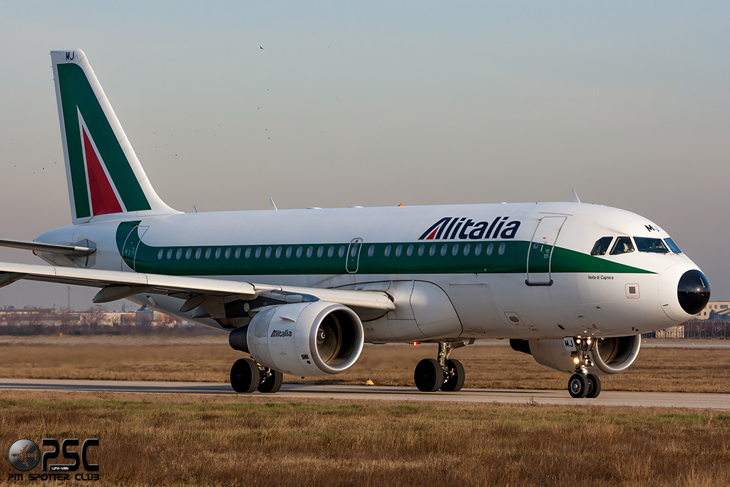 I-BIMJ A319-112 1779 Alitalia