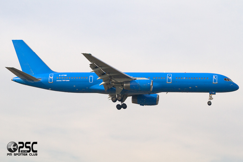 G-STRW B757-28A 24543/268 Astraeus