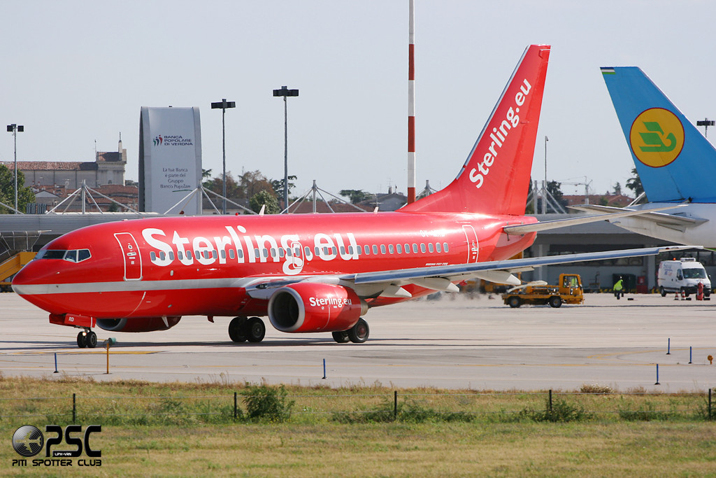 OY-MRD B737-7L9 28007/136 Sterling European Airlines