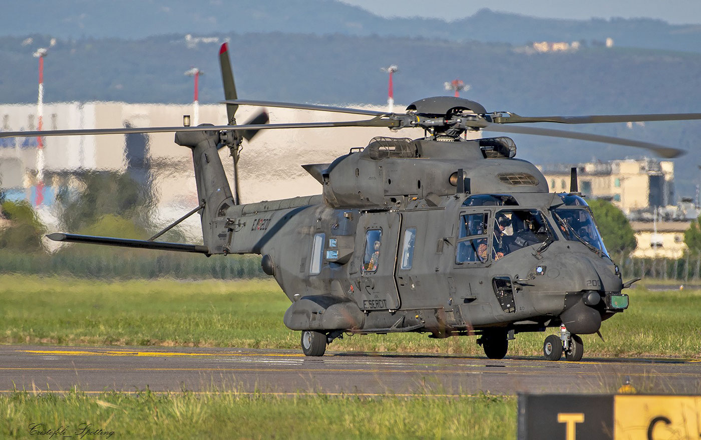 MM81517 E.I.200 UH-90A 1002/ITAR01 26° Gruppo Sqd AVES REOS @ Aviano AFB 06 2022 © Piti Spotter Club Verona