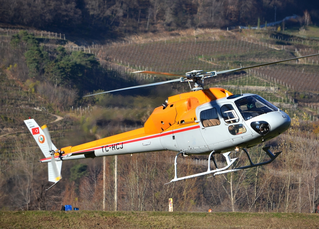 TC-HCJ - Aerospatiale AS-355F-2 Ecureuil 2 - Private @ Aeroporto di Trento © Piti Spotter Club Verona