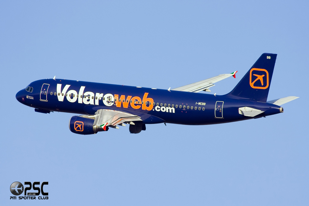 I-WEBB A320-214 3161 Volare Airlines @ Milano Malpensa Airport 12.2007 © Piti Spotter Club Verona