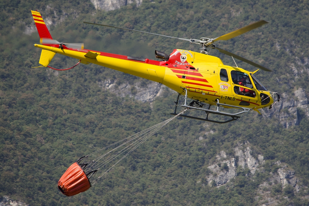 I-TNLD - Italy - Vigili del Fuoco Eurocopter AS-350B-3 Ecureuil @ Aeroporto di Trento © Piti Spotter Club Verona