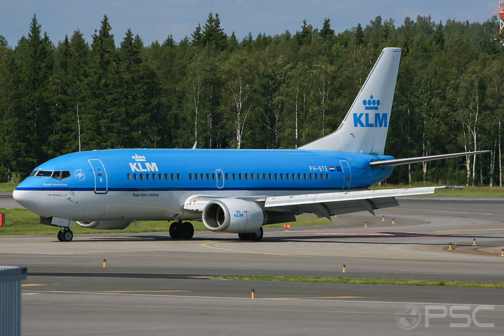 PH-BTE B737-306 27421/2438 KLM Royal Dutch Airlines @ Helsinki Airport 07.2008  © Piti Spotter Club Verona