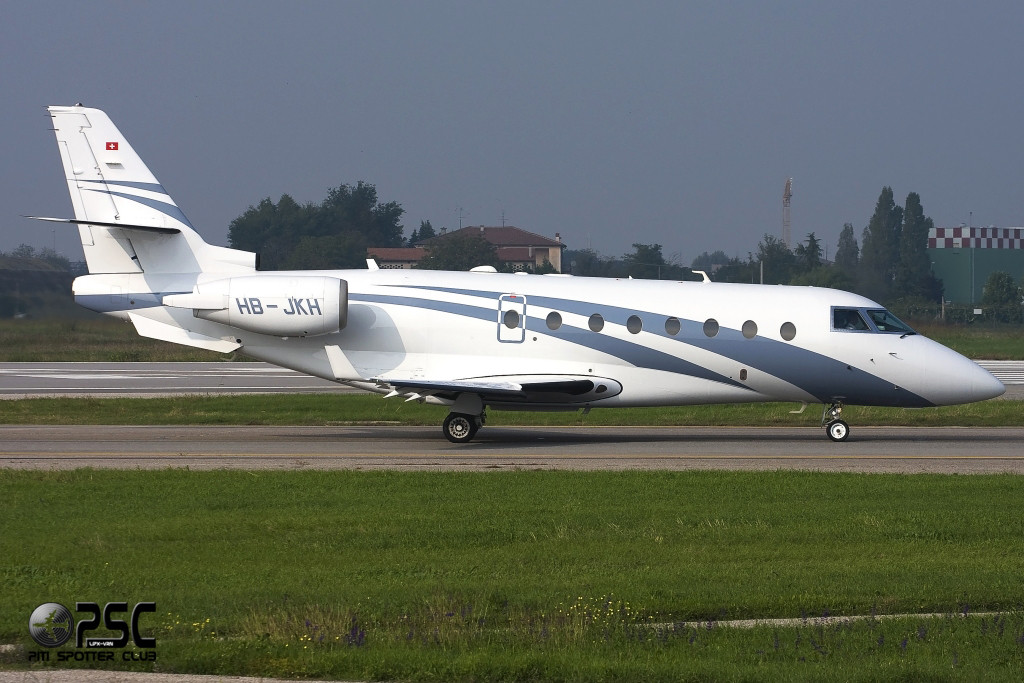 HB-JKH G200 18 Nomad Aviation AG