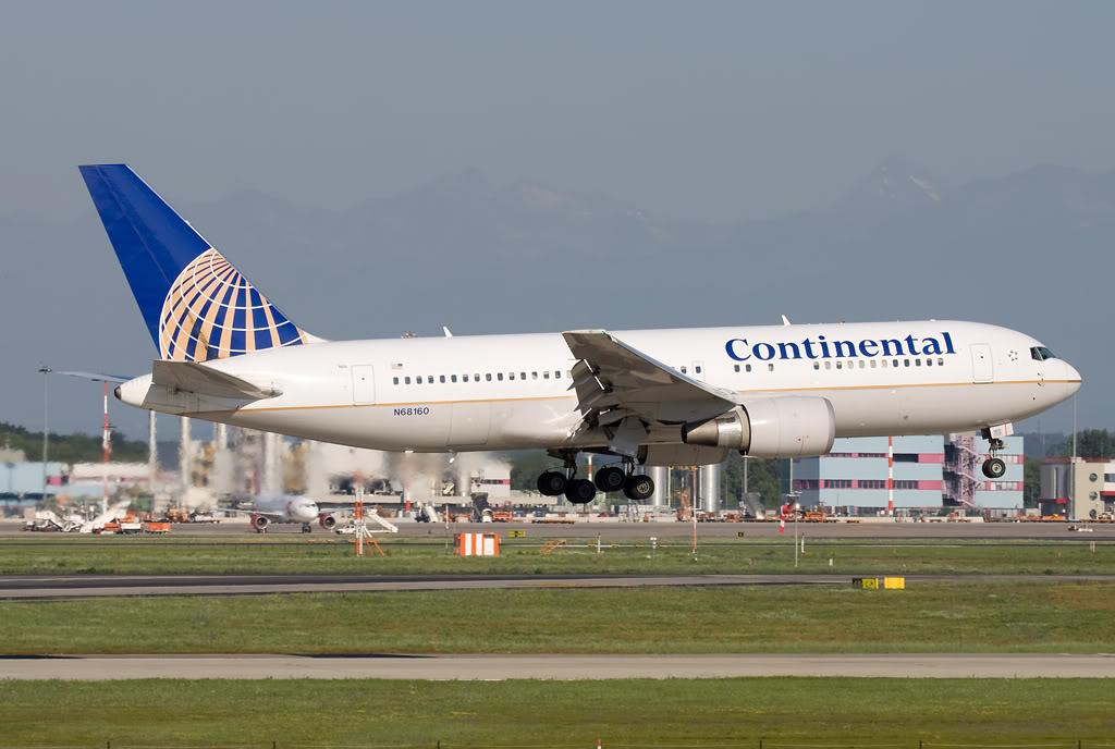 N68160 B767-224ER 30439/851 Continental Airlines @ Milano Malpensa Airport 26.06.2011 © Piti Spotter Club Verona