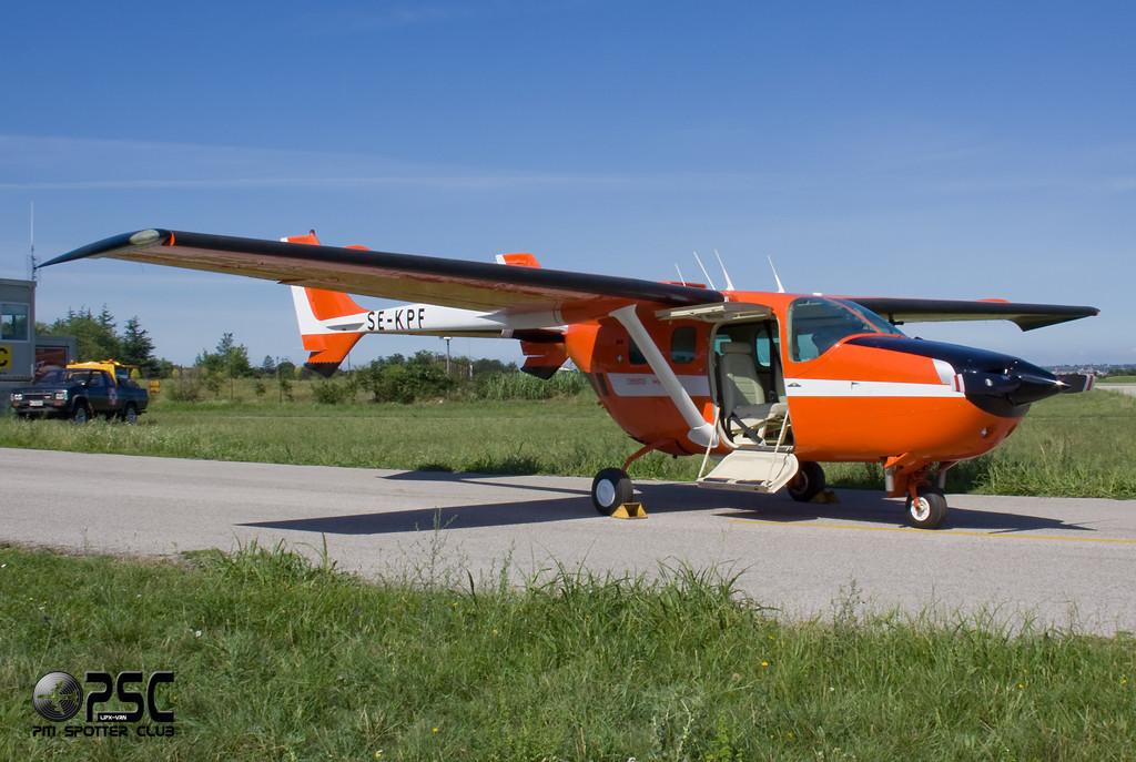SE-KPF Cessna 337G C337 33701806 