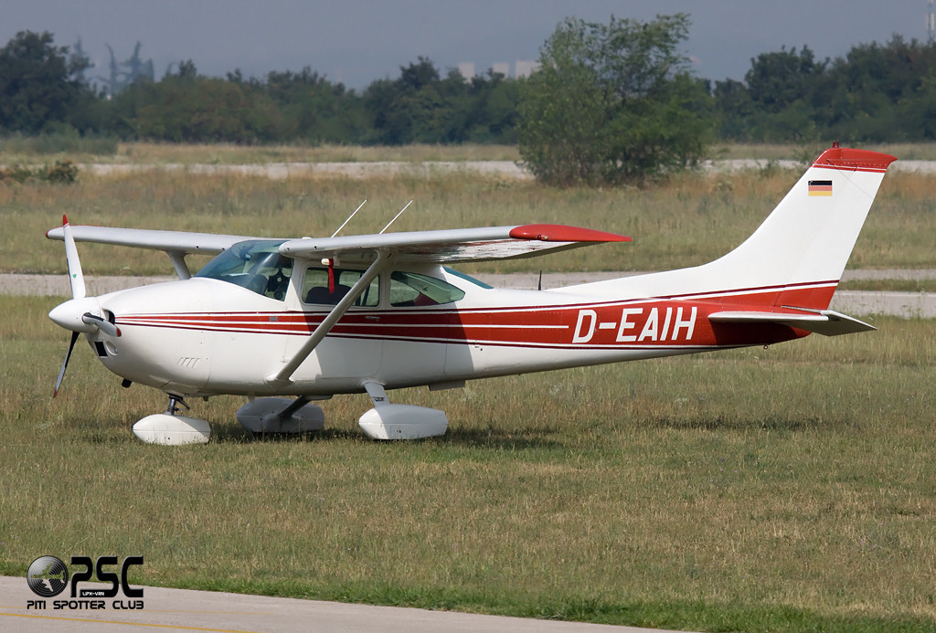 D-EAIH Reims Aviation F182P Skylane C182 0017 @ Aeroporto Verona Boscomantico © Piti Spotter Club Verona