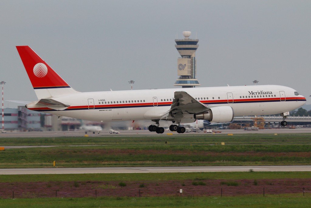 I-AIGG B767-304ER 28041/614 Meridiana @ Milano Malpensa Airport 31.08.2014 © Piti Spotter Club Verona