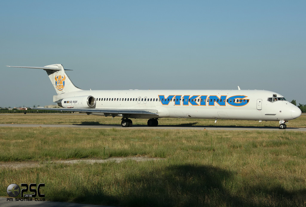 SE-RDF MD-83 49769/1559 Viking Airlines @ Aeroporto di Verona © Piti Spotter Club Verona