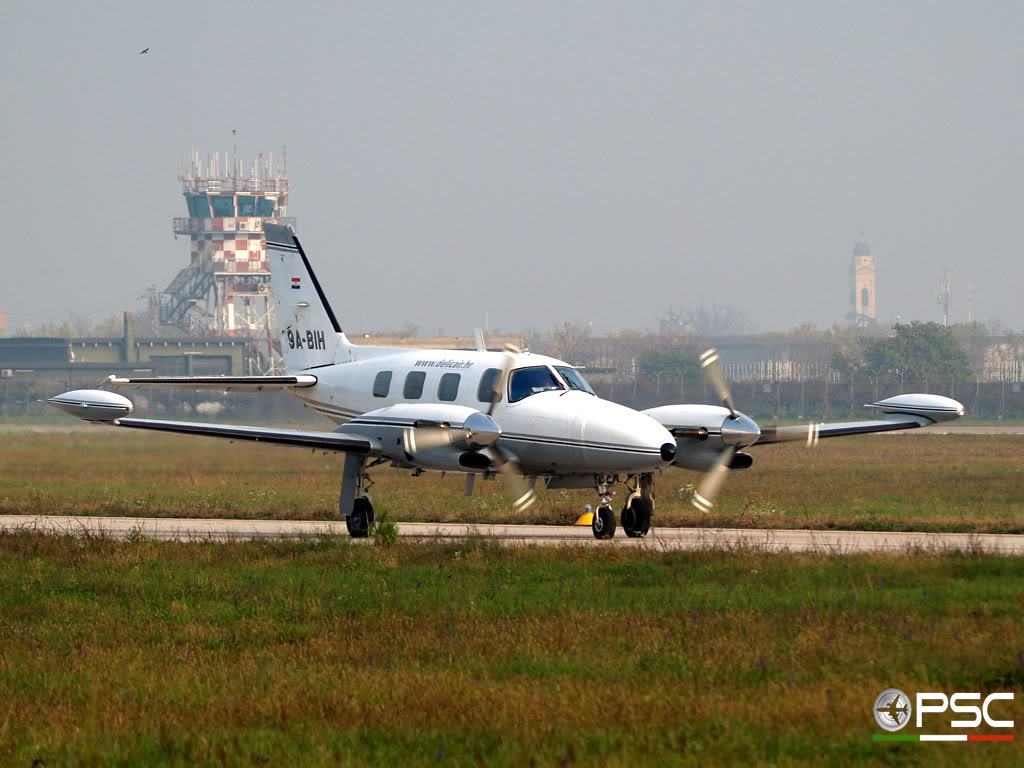 9A-BIH PA-31T1 31T-1104016 Delic Air @ Aeroporto di Verona 09.11.2008  © Piti Spotter Club Verona