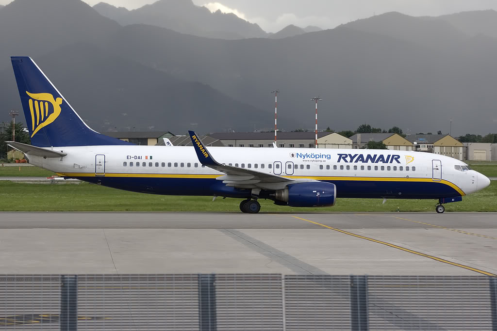 EI-DAI B737-8AS 33547/1271 Ryanair @ Milano Malpensa Airport 07.2009  © Piti Spotter Club Verona
