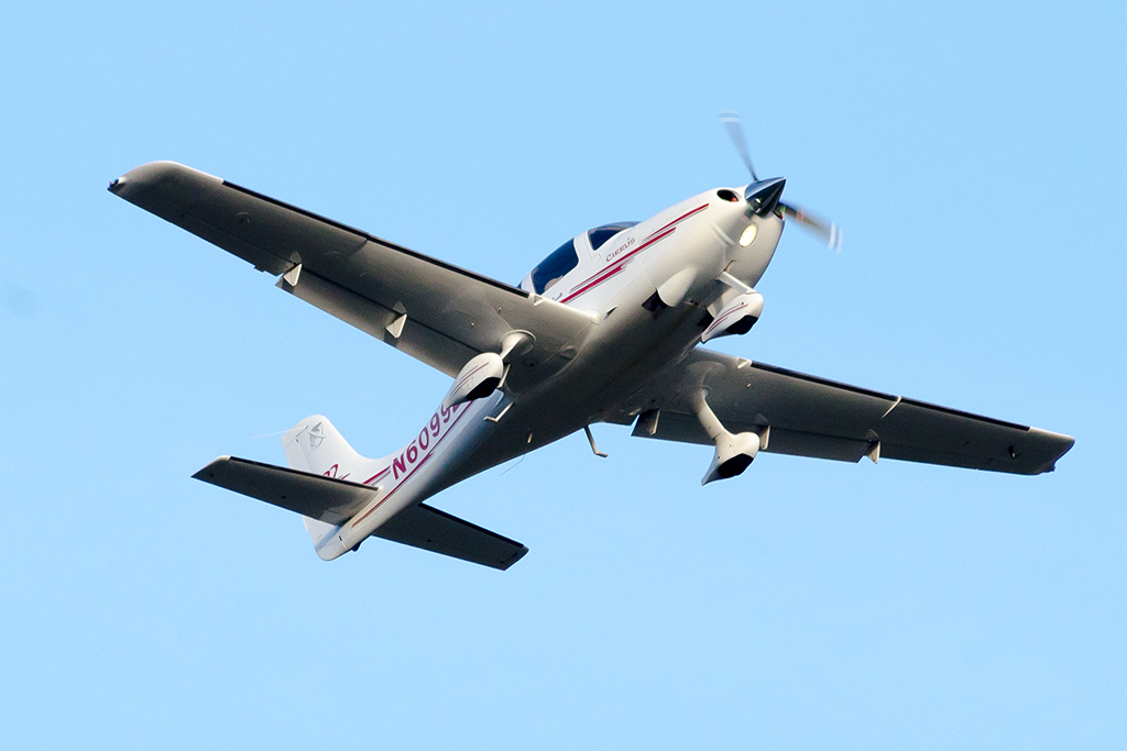 N6099Z - Cirrus SR-22 - Private @ Aeroporto di Bolzano © Piti Spotter Club Verona