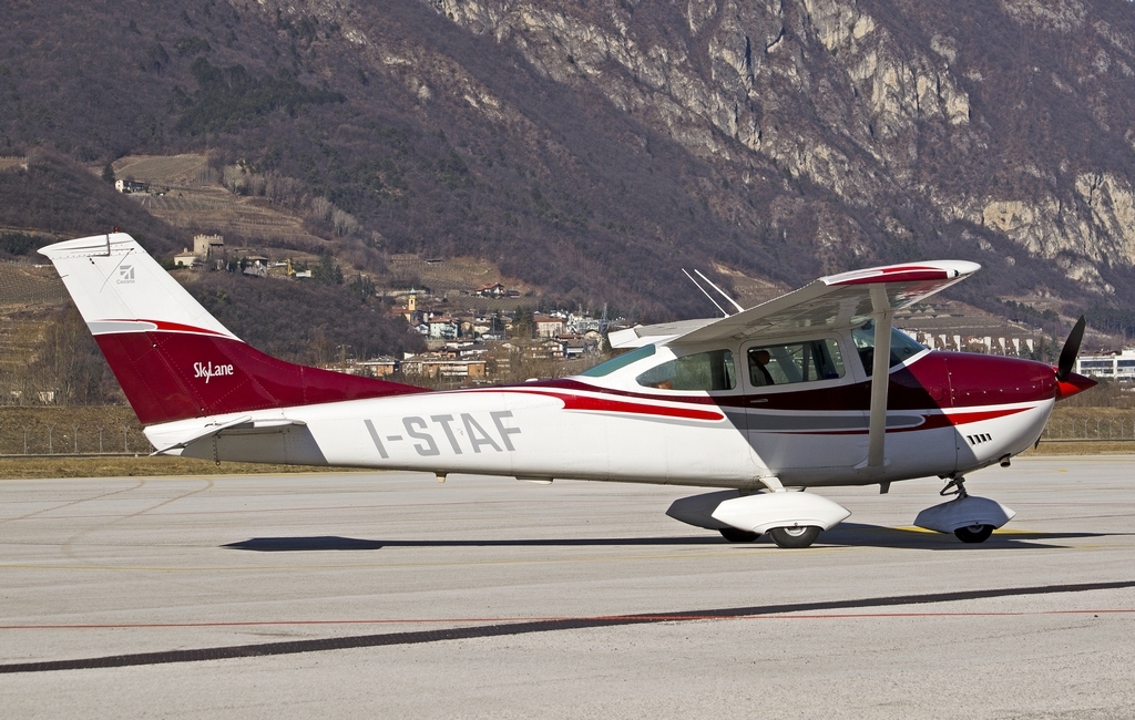 I-STAF - Cessna C182N Skylane (c/n 18260209) - Private @ Aeroporto di Trento © Piti Spotter Club Verona