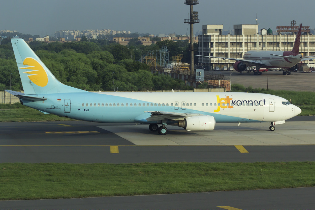 VT-SJI B737-89P 34399/2030 JetKonnect @ Delhi Airport 07.2015 © Piti Spotter Club Verona