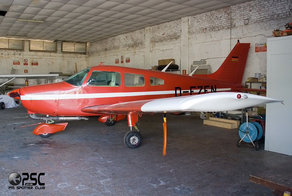 D-EZEN Piper PA-28-181 Archer 3 P28A @ Aeroporto Verona Boscomantico © Piti Spotter Club Verona