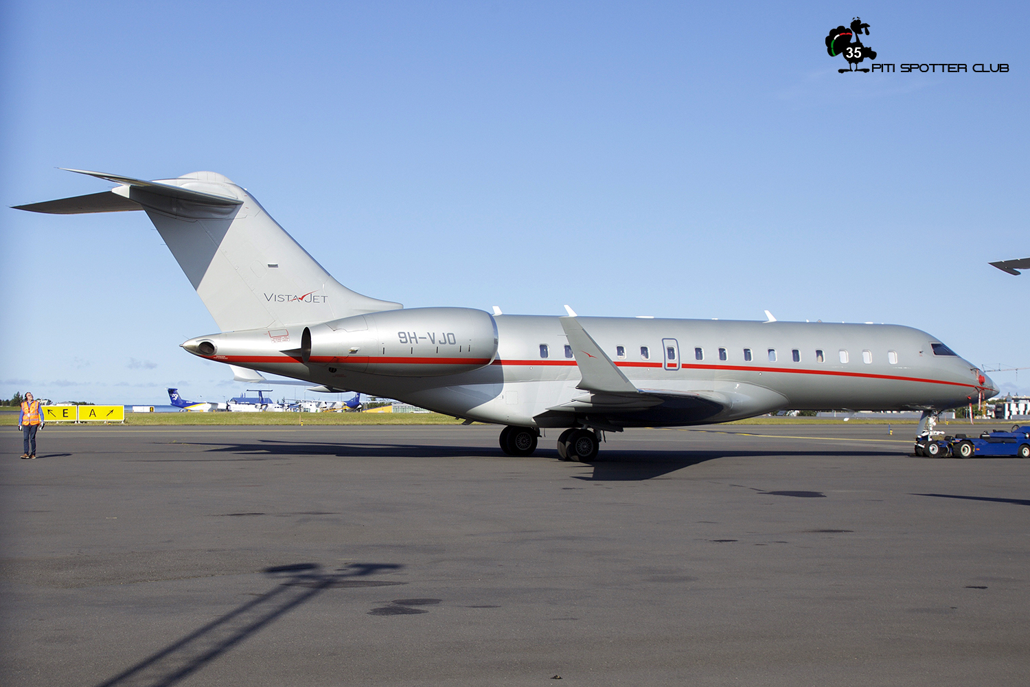 9H-VJO  Global 6000  9669  VistaJet Malta @ Reykjavik 08.2019 © Piti Spotter Club Verona 