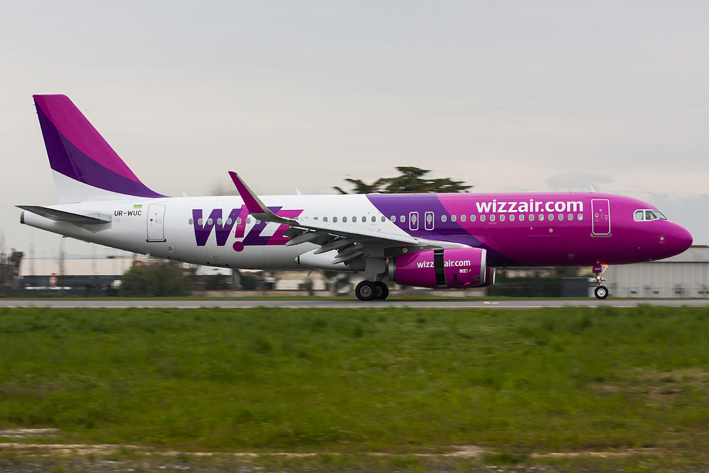 UR-WUC A320-232 5539 Wizz Air Ukraine @ Treviso Airport 08.04.2013 © Piti Spotter Club Verona