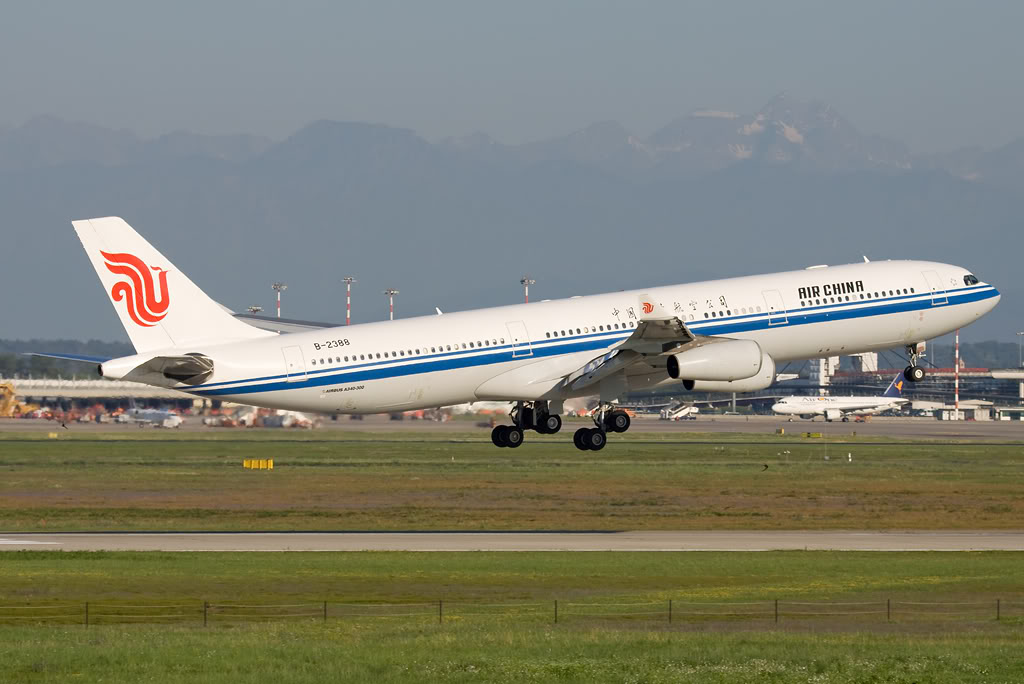 B-2388 A340-313X 242 Air China @ Milano Malpensa Airport 26.06.2011 © Piti Spotter Club Verona