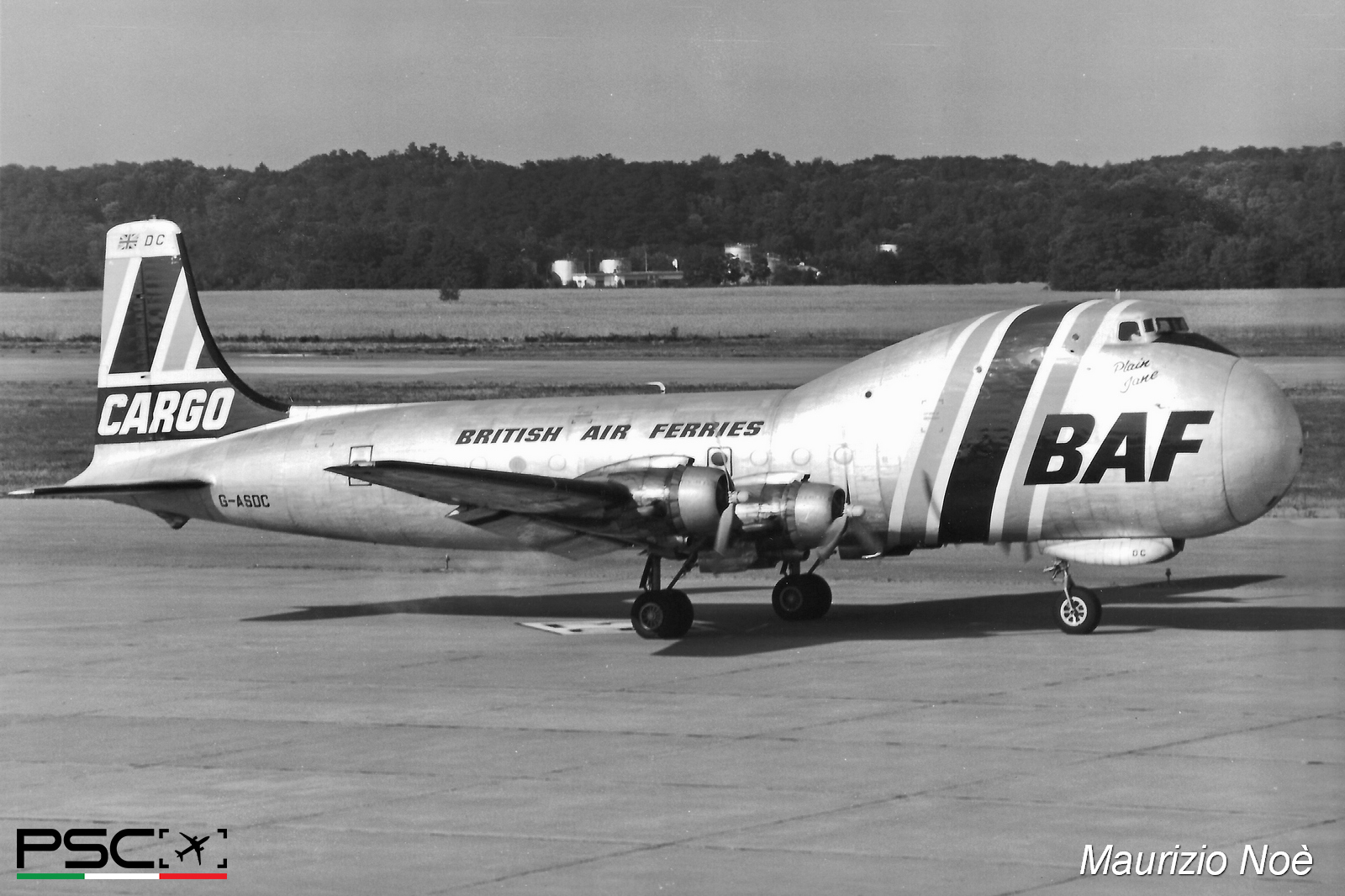 G-ASDC Aviation Traders ATL-98 Carvair 10273  R-2000-7M2 British Air Ferries  1943 © collezione Maurizio Noè p.g.c. - Piti Spotter Club Verona